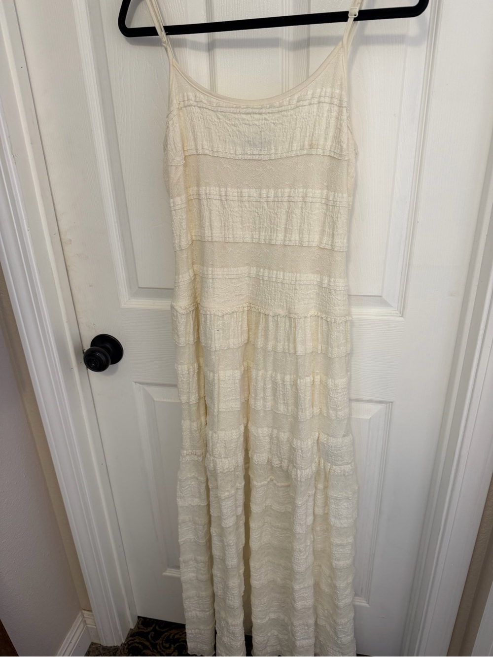 bebe Soft Creamy white lace dress with Ribbed Texture